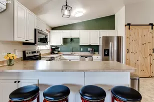 549 Gilfry Ave, Creswell, OR 97426 - Photo 15