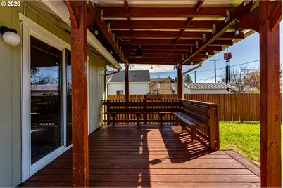 549 Gilfry Ave, Creswell, OR 97426 - Photo 33