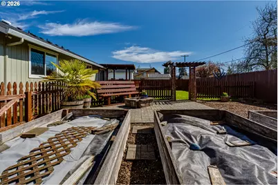 549 Gilfry Ave, Creswell, OR 97426 - Photo 41