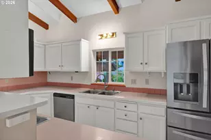 26 Ocean Dunes Dr, Florence, OR 97439 - Photo 17