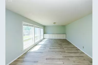 692 Burgundy Ave NE, Keizer, OR 97303 - Photo 11