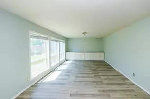 692 Burgundy Ave NE, Keizer, OR 97303 - Photo 11