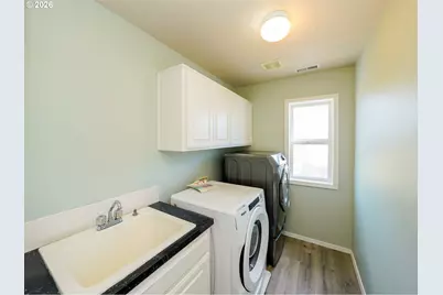 692 Burgundy Ave NE, Keizer, OR 97303 - Photo 33