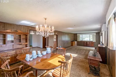 9885 Buena Vista Rd, Independence, OR 97351 - Photo 17