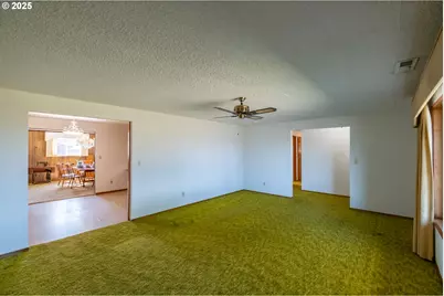 9885 Buena Vista Rd, Independence, OR 97351 - Photo 9