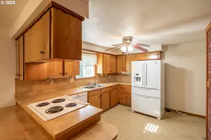 9885 Buena Vista Rd, Independence, OR 97351 - Photo 13