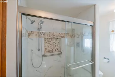 9885 Buena Vista Rd, Independence, OR 97351 - Photo 19