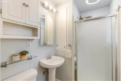 18741 Allegheny Dr, Oregon City, OR 97045 - Photo 31