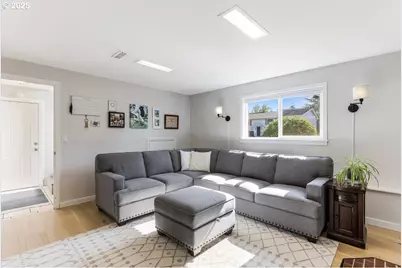 18741 Allegheny Dr, Oregon City, OR 97045 - Photo 7