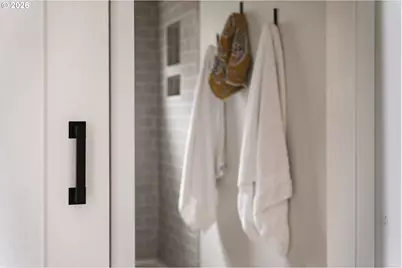 16428 SE Woodward St, Portland, OR 97236 - Photo 25