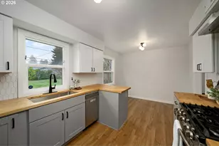 16428 SE Woodward St, Portland, OR 97236 - Photo 17