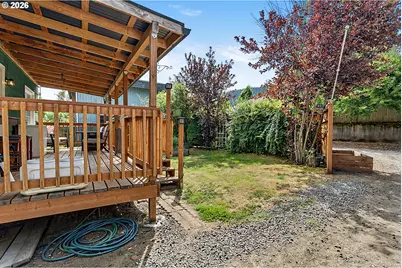 269 S 69th Pl, Springfield, OR 97478 - Photo 5