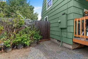 269 S 69th Pl, Springfield, OR 97478 - Photo 39