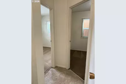 736 5th St, Springfield, OR 97477 - Photo 13