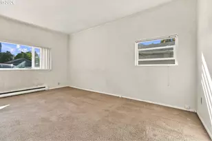 736 5th St, Springfield, OR 97477 - Photo 5