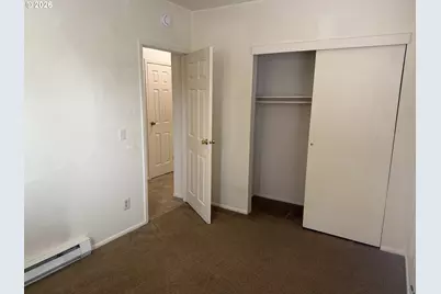 736 5th St, Springfield, OR 97477 - Photo 17