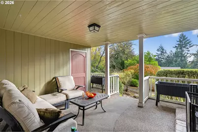 1517 SW Highland Pkwy, Portland, OR 97221 - Photo 3