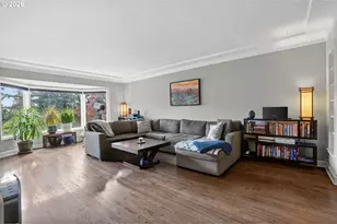 1517 SW Highland Pkwy, Portland, OR 97221 - Photo 5