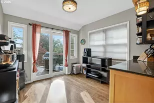 1517 SW Highland Pkwy, Portland, OR 97221 - Photo 11