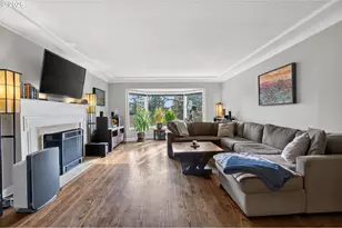 1517 SW Highland Pkwy, Portland, OR 97221 - Photo 5