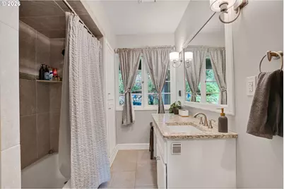 1517 SW Highland Pkwy, Portland, OR 97221 - Photo 21