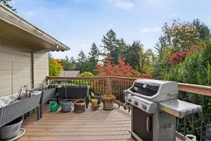 1517 SW Highland Pkwy, Portland, OR 97221 - Photo 13