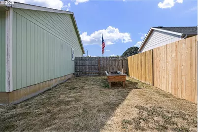 24891 Kingpin Loop, Veneta, OR 97487 - Photo 39