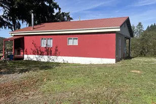 1549 Old Town Loop Rd, Oakland, OR 97462 - Photo 25
