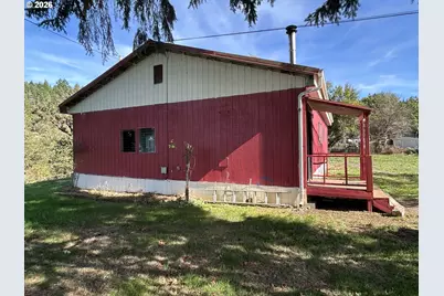 1549 Old Town Loop Rd, Oakland, OR 97462 - Photo 29