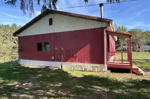 1549 Old Town Loop Rd, Oakland, OR 97462 - Photo 29