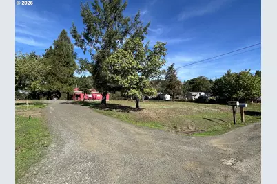 1549 Old Town Loop Rd, Oakland, OR 97462 - Photo 5