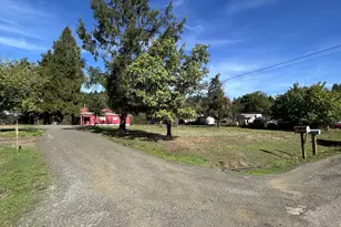 1549 Old Town Loop Rd, Oakland, OR 97462 - Photo 5