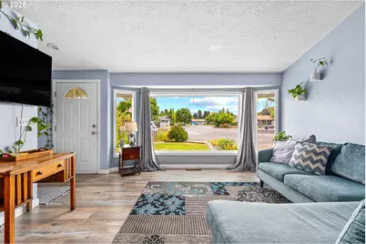 4705 Canyon Ct, Salem, OR 97305 - Photo 7