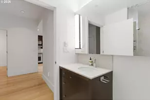 1001 NW Lovejoy St, Portland, OR 97209 - Photo 37