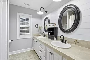 2863 Olympic St, Woodburn, OR 97071 - Photo 23