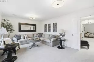 2863 Olympic St, Woodburn, OR 97071 - Photo 23