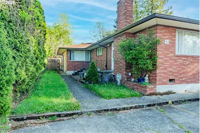 9023 SE Ankeny St, Portland, OR 97216 - Photo 1