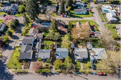 9023 SE Ankeny St, Portland, OR 97216 - Photo 45