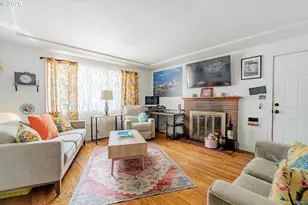 9023 SE Ankeny St, Portland, OR 97216 - Photo 5