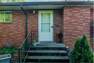 9023 SE Ankeny St, Portland, OR 97216 - Photo 3