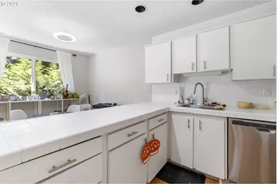 3882 Botticelli St, Lake Oswego, OR 97035 - Photo 11