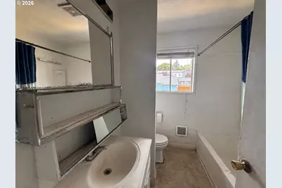 2812 19th Ave, Forest Grove, OR 97116 - Photo 9