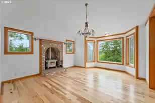 322 Monta Vista Ln, Roseburg, OR 97471 - Photo 23