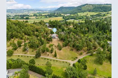 322 Monta Vista Ln, Roseburg, OR 97471 - Photo 5