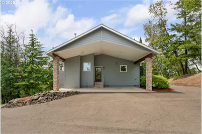 322 Monta Vista Ln, Roseburg, OR 97471 - Photo 9