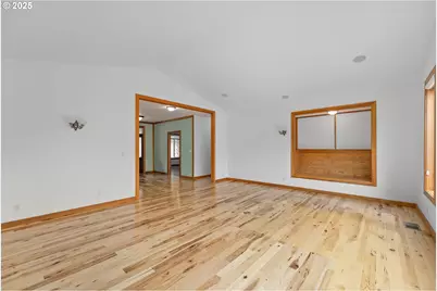 322 Monta Vista Ln, Roseburg, OR 97471 - Photo 21