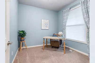 780 E Kenmore St, Gladstone, OR 97027 - Photo 5