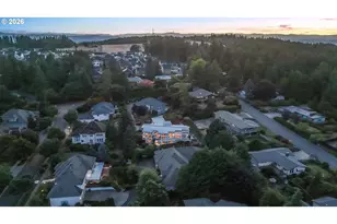 9720 SW 169th Pl, Beaverton, OR 97007 - Photo 35