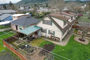 212 Park St, Riddle, OR 97469 - Photo 33