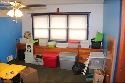 212 Park St, Riddle, OR 97469 - Photo 21